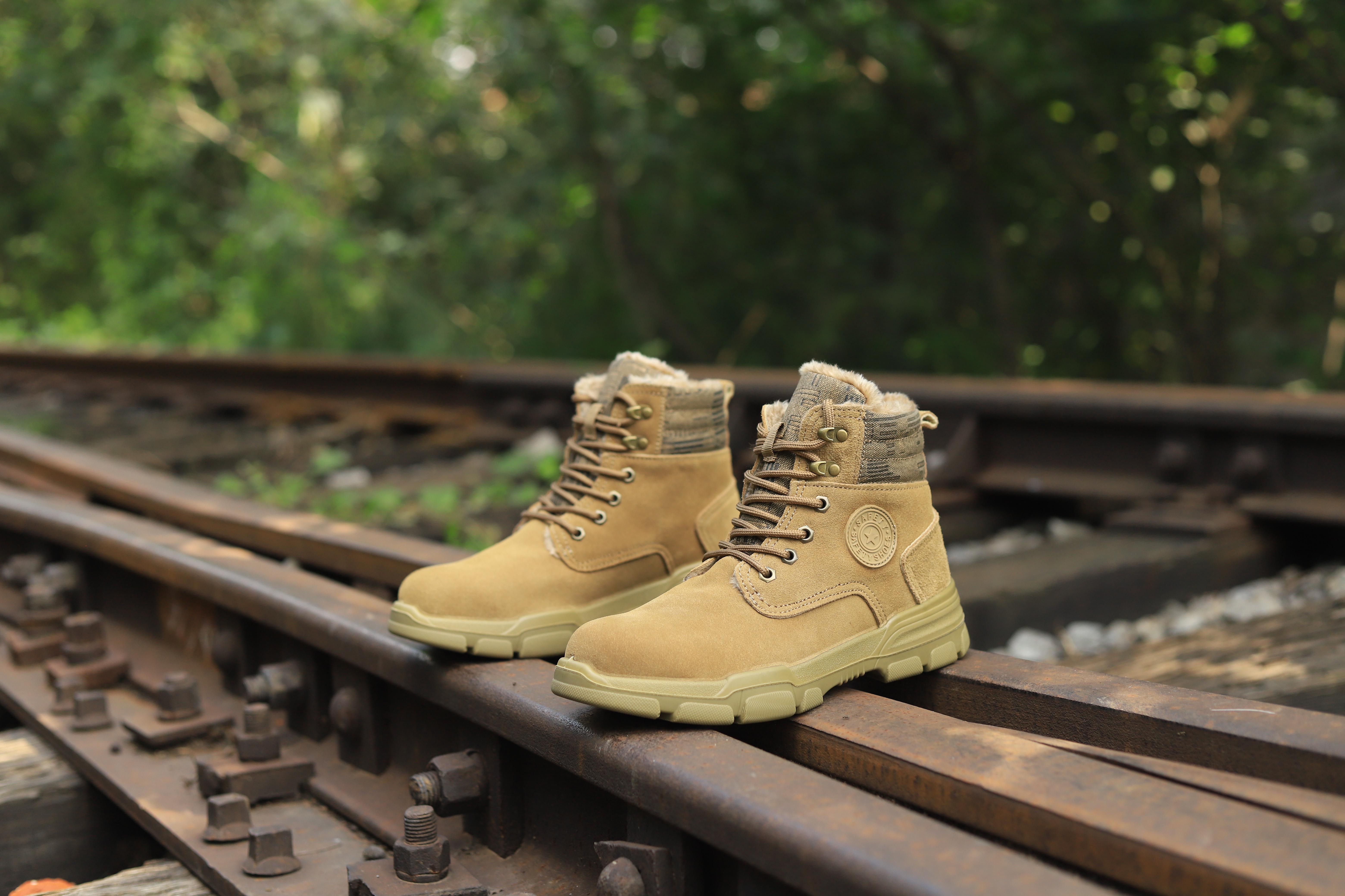 mens steel toe puncture proof anti skid work safety shoes with warm plush lining industrial construction sneakers winter details 0