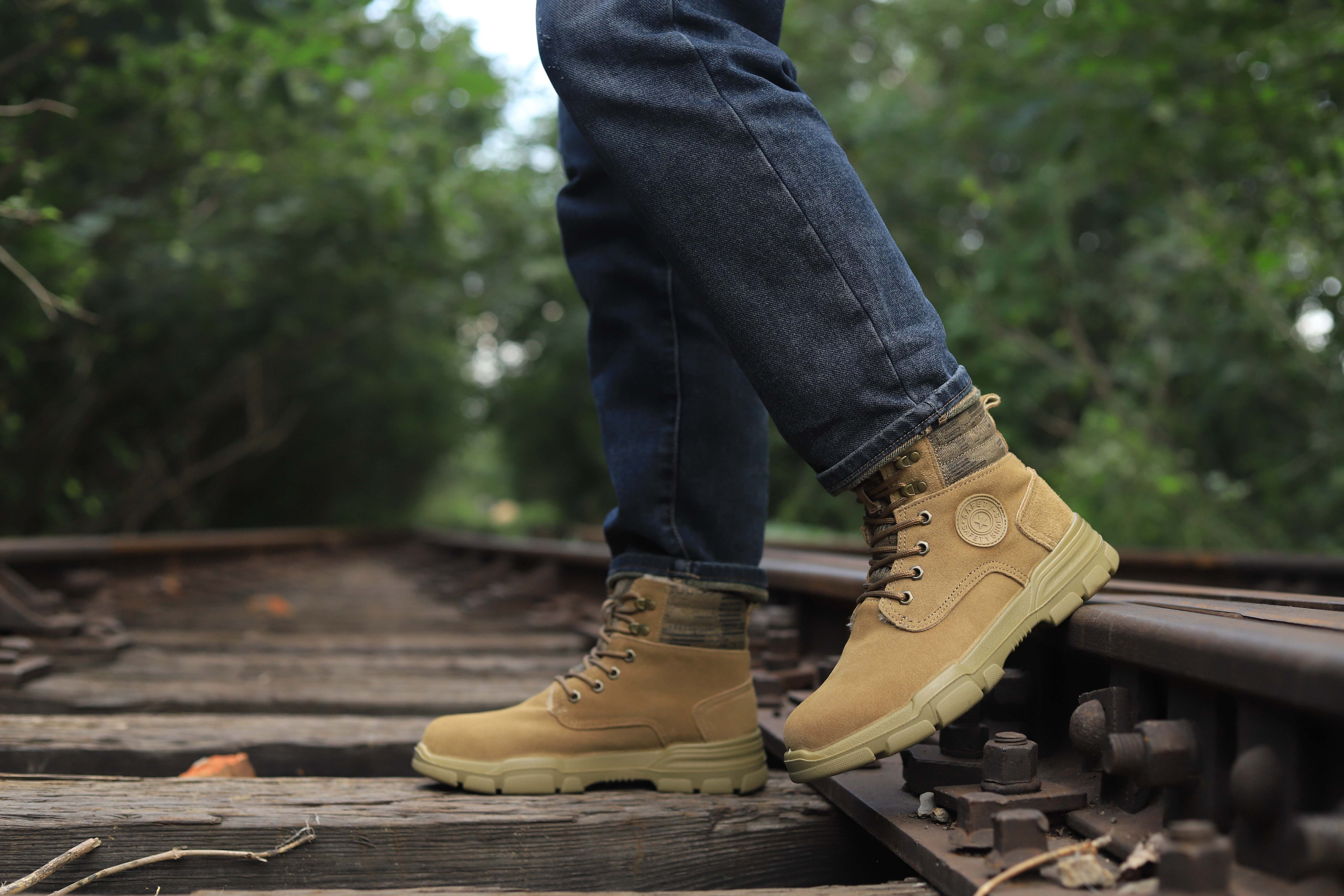 mens steel toe puncture proof anti skid work safety shoes with warm plush lining industrial construction sneakers winter details 7