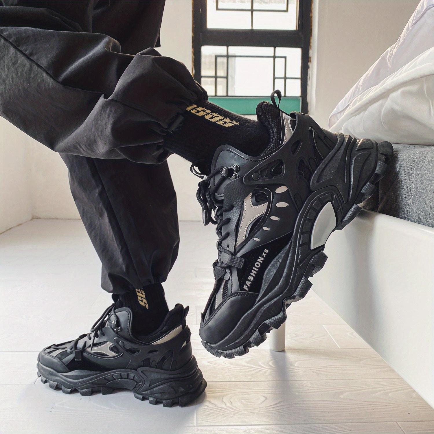 mens lace up chunky sneakers dad shoes athletic shoes shock absorbing and breathable details 4
