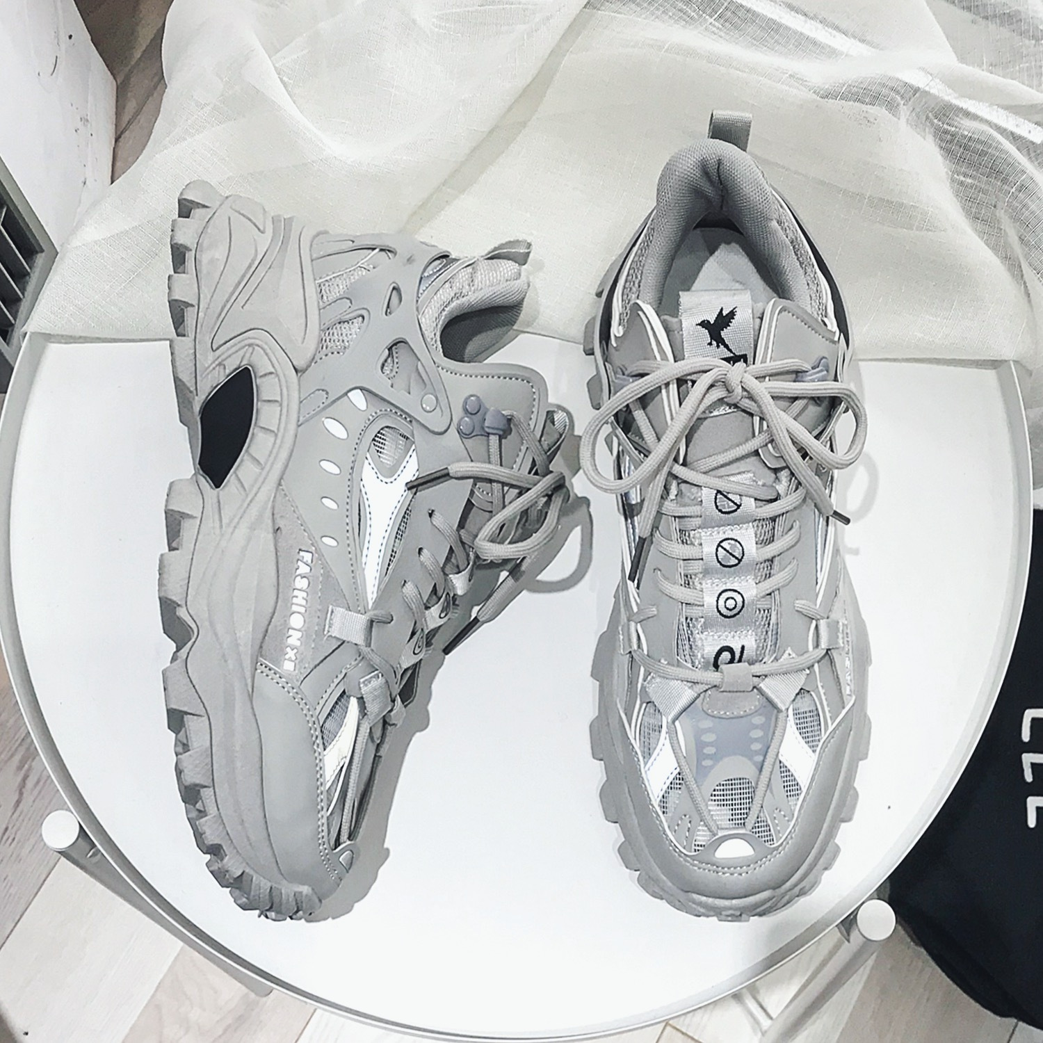mens lace up chunky sneakers dad shoes athletic shoes shock absorbing and breathable details 14